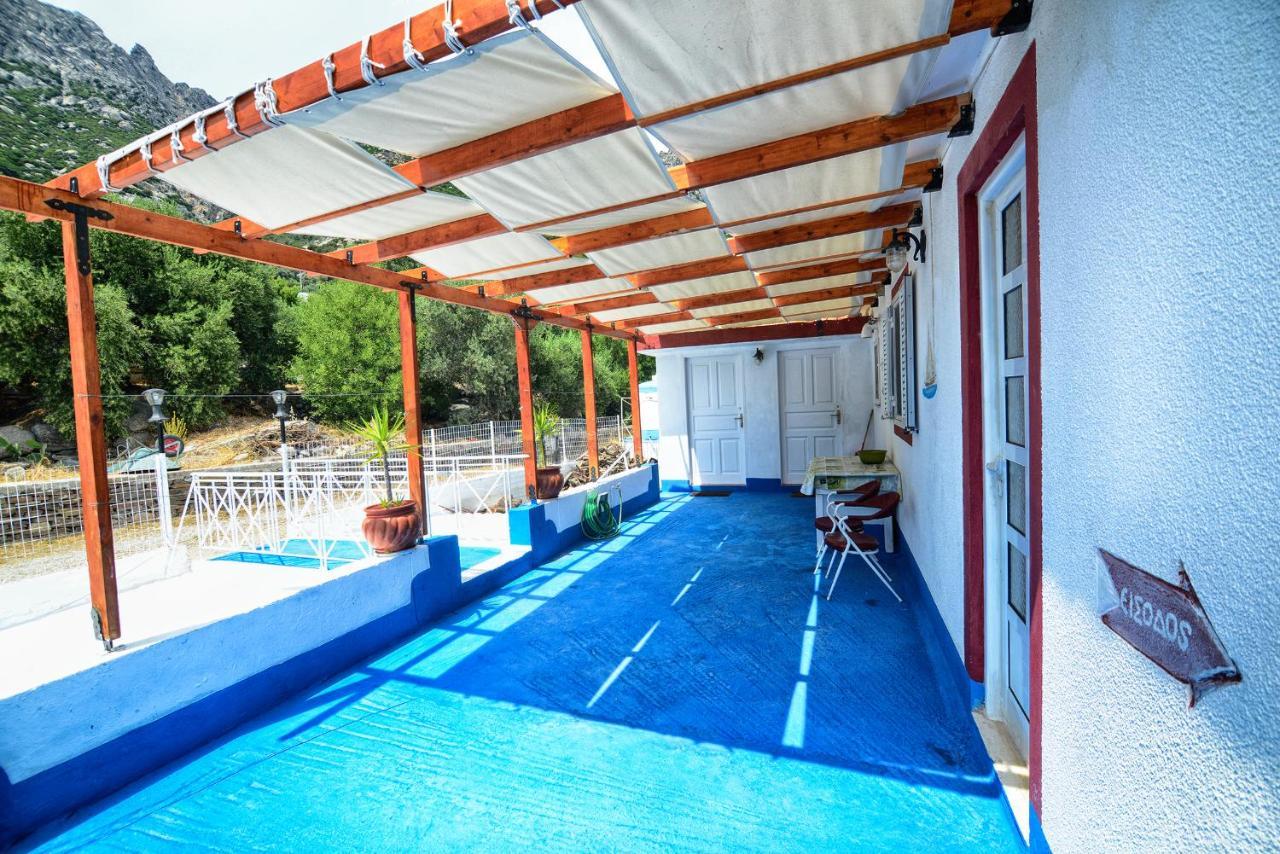 Ikaria Studios Manganitis Bagian luar foto