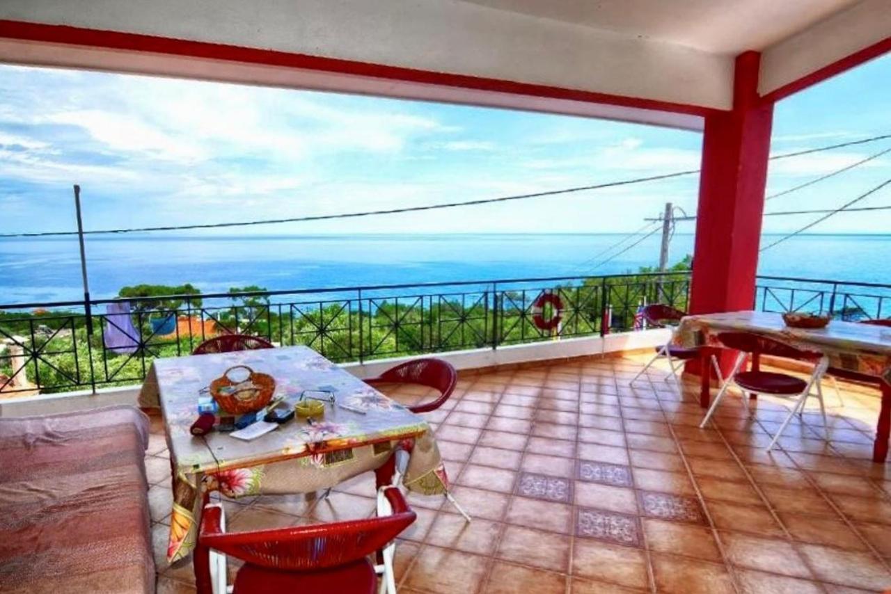 Ikaria Studios Manganitis Bagian luar foto