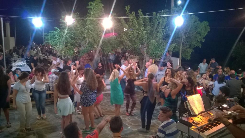 Ikaria Studios Manganitis Bagian luar foto